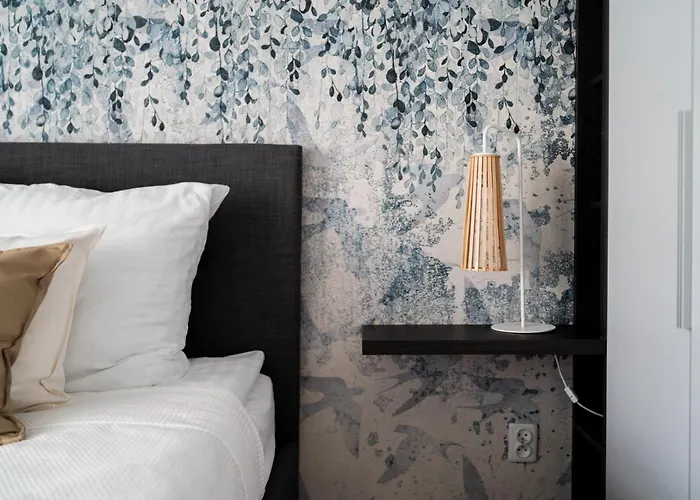 Big - Atal Towers - 3 - Private Parking Place Apartment *